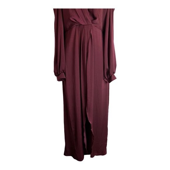 Lush NWOT Burgundy Satin Jumpsuit Cold Shoulder S Small Shorts Overskirt - Picture 2 of 9